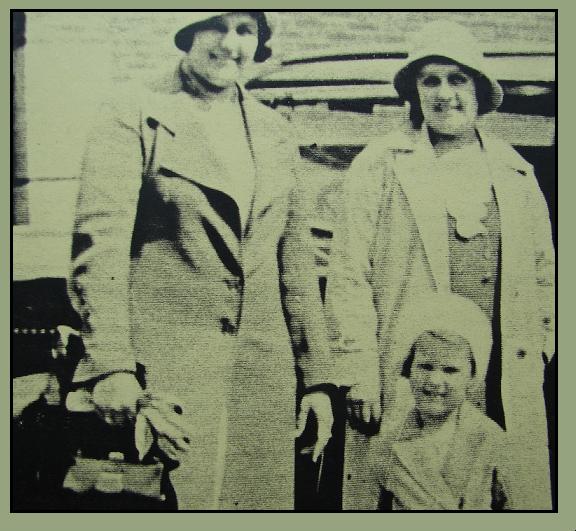 Clarice Cliff in 1933