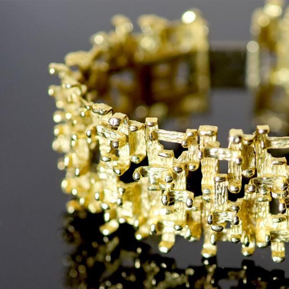 gold bracelet