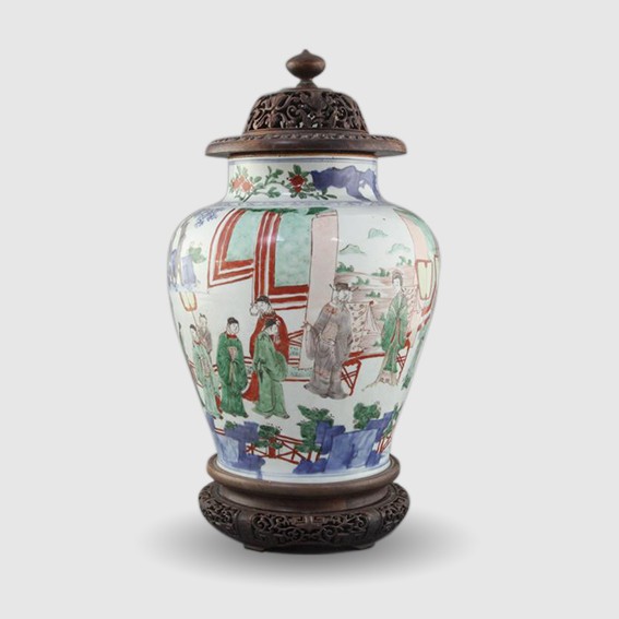 A Chinese wucai baluster jar